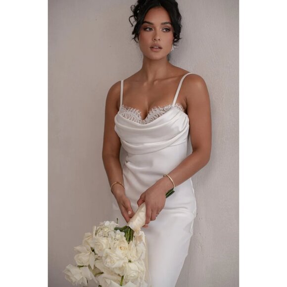 JLUXLABEL IVORY UNVEILED SATIN MAXI BRIDAL DRESS - Size Medium - Picture 10 of 11